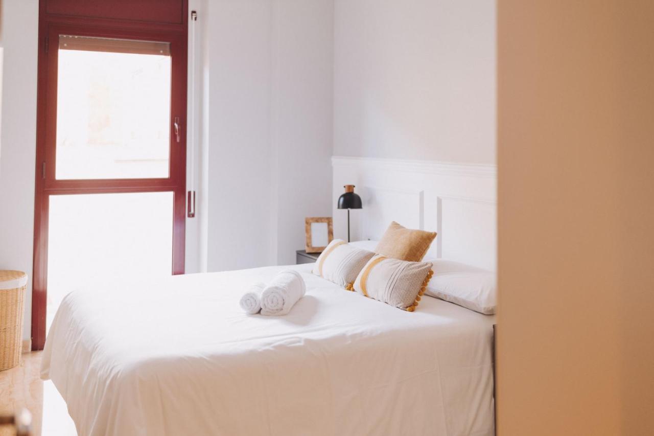 The Orbit Apartments Барселона Екстериор снимка