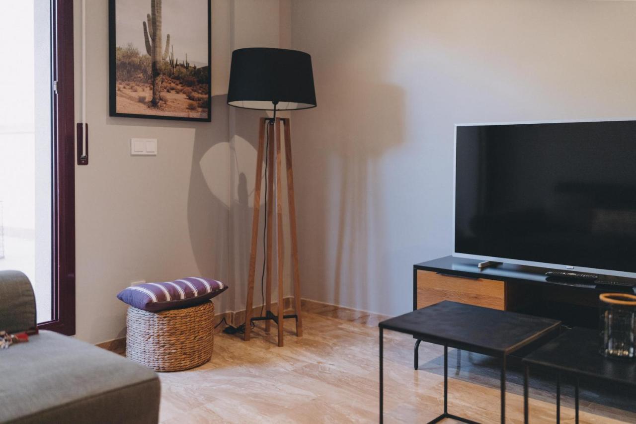The Orbit Apartments Барселона Екстериор снимка