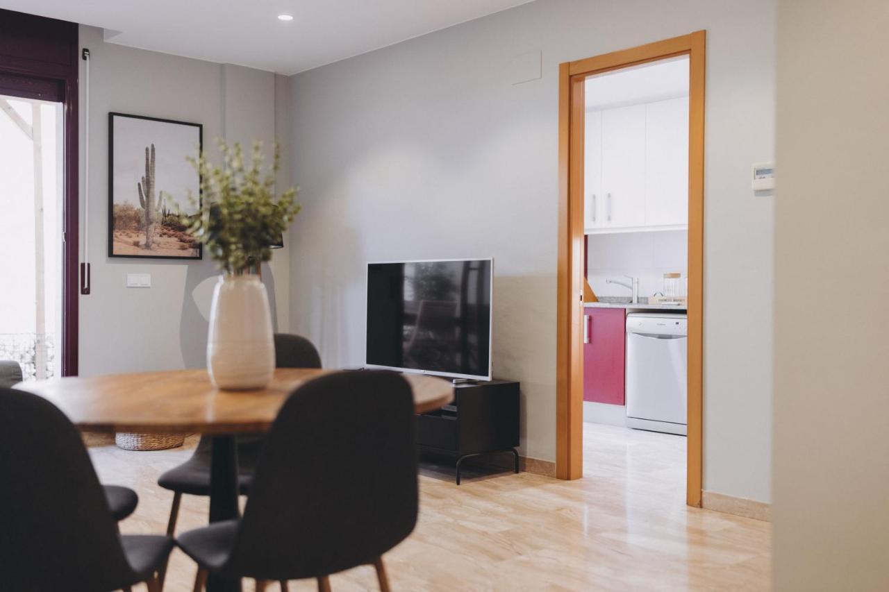 The Orbit Apartments Барселона Екстериор снимка