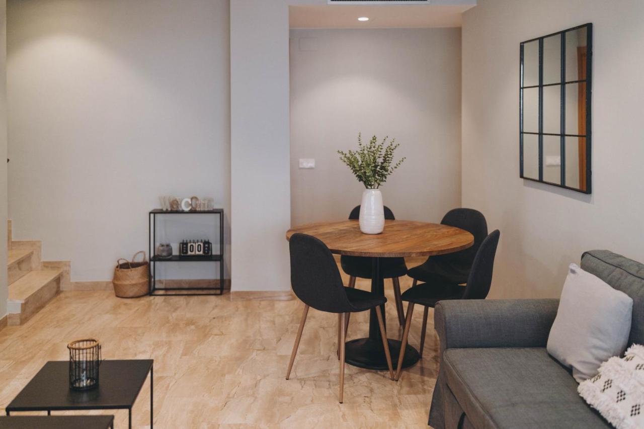 The Orbit Apartments Барселона Екстериор снимка