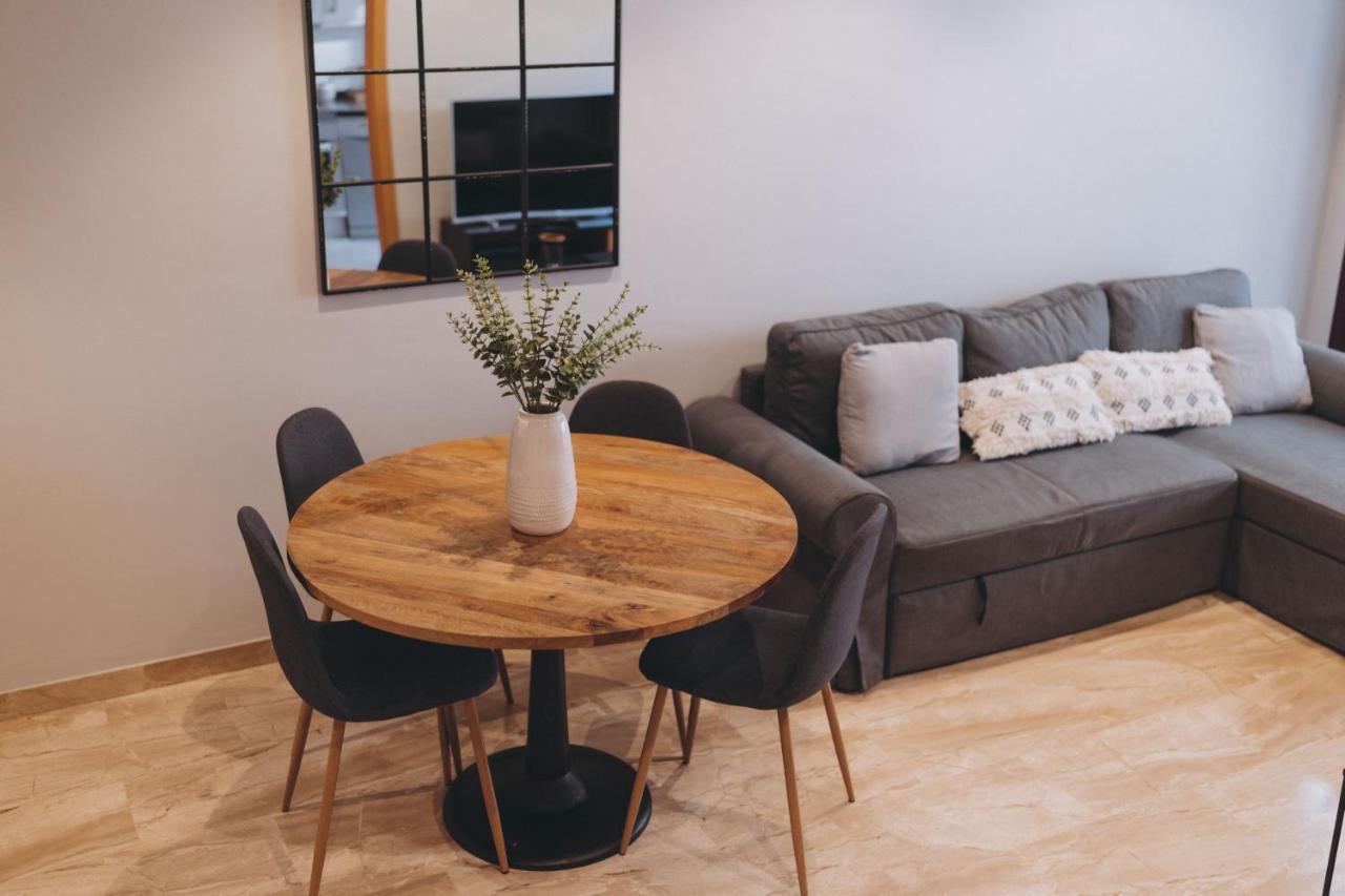 The Orbit Apartments Барселона Екстериор снимка