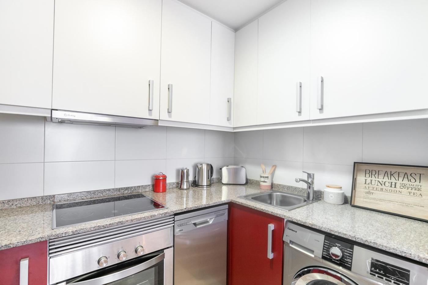 The Orbit Apartments Барселона Екстериор снимка