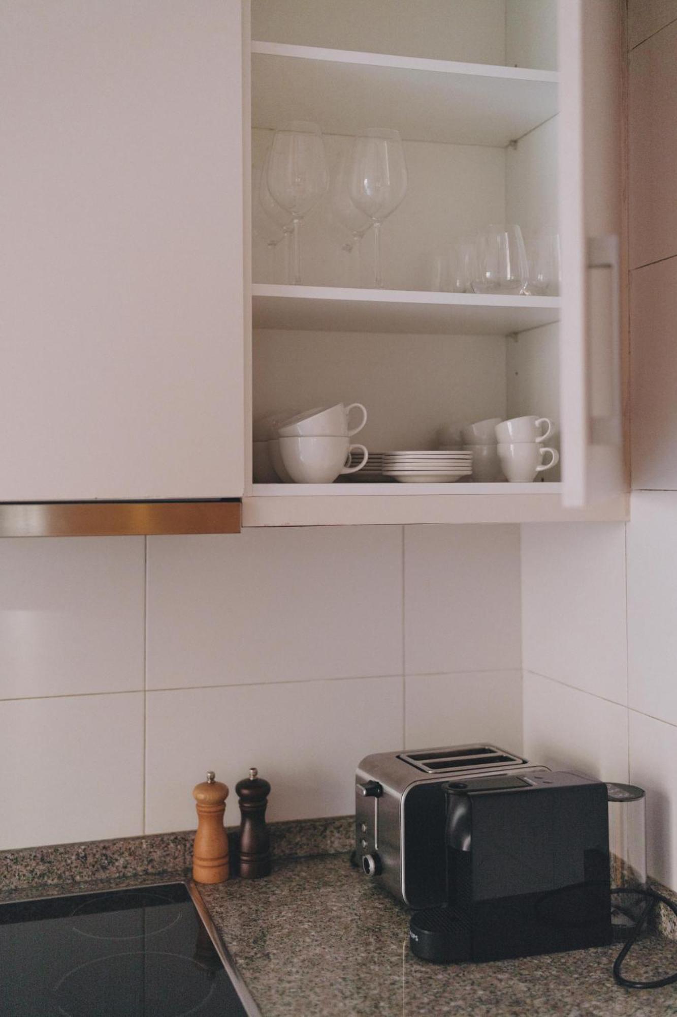 The Orbit Apartments Барселона Екстериор снимка