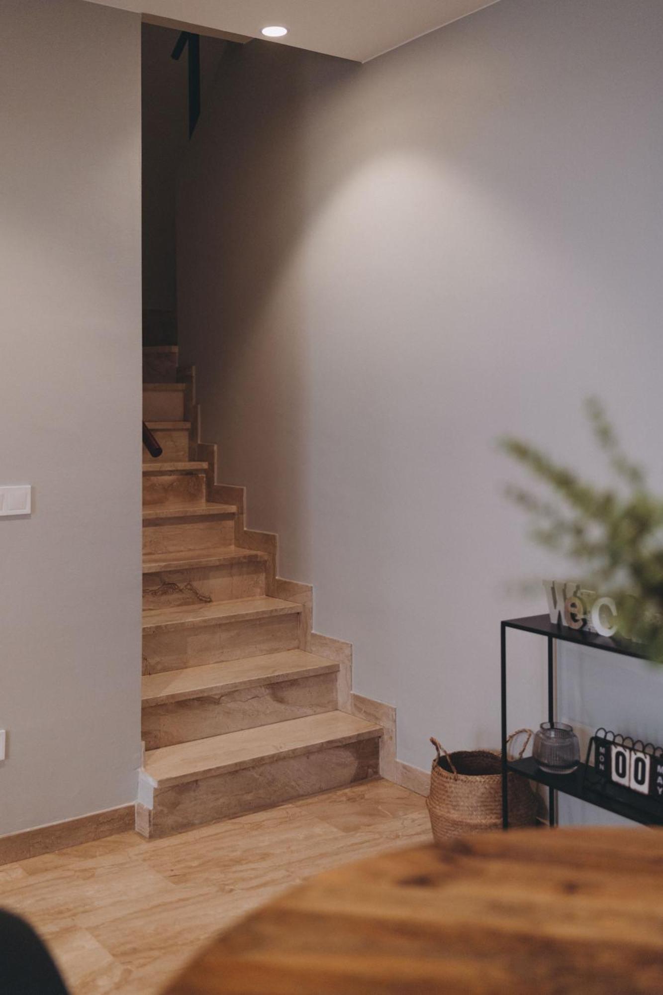 The Orbit Apartments Барселона Екстериор снимка